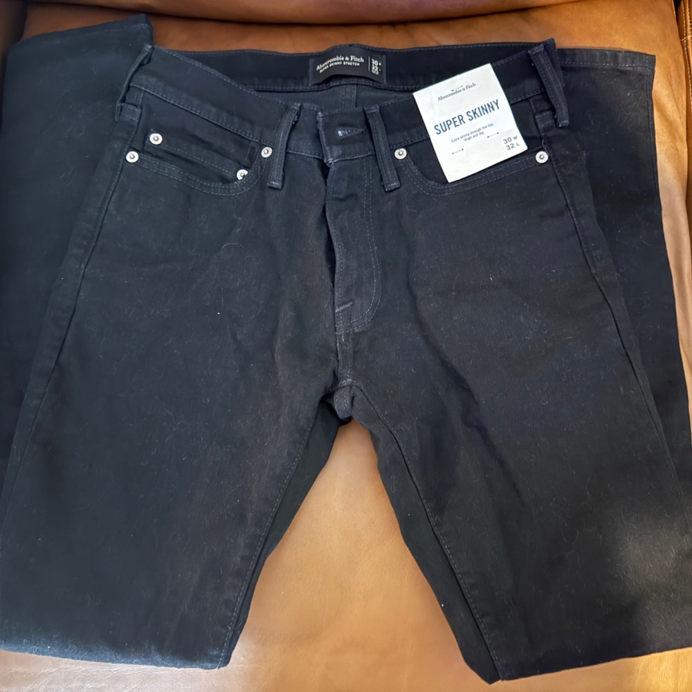 Super Skinny Black Abercrombie & Fitch Jeans 
men’s 30x32